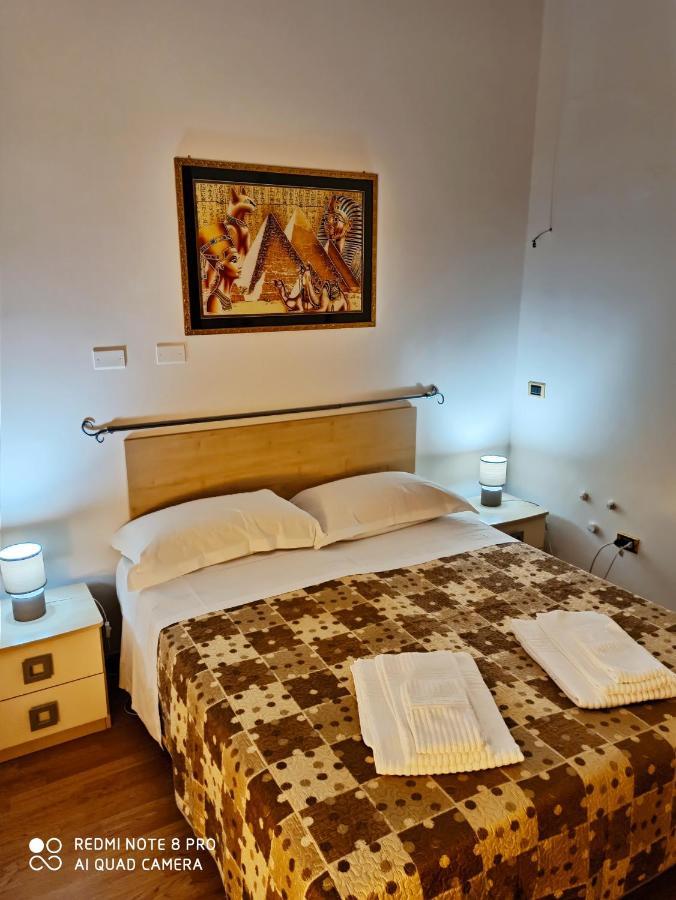 Rooms Center Wolf - Matrimoniale E Comunicanti Матера Экстерьер фото